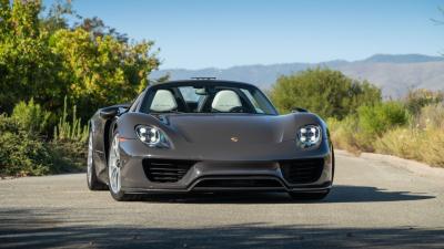2015 Porsche 918 Spyder