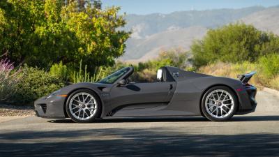 2015 Porsche 918 Spyder