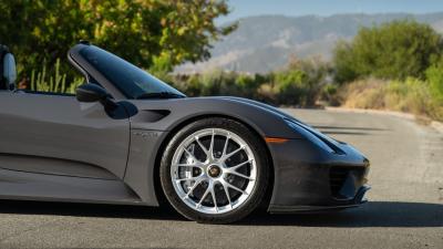 2015 Porsche 918 Spyder