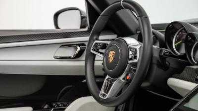 2015 Porsche 918 Spyder
