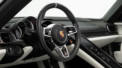 2015 Porsche 918 Spyder