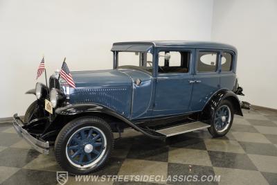 1929 Pontiac Sedan