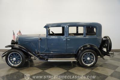 1929 Pontiac Sedan