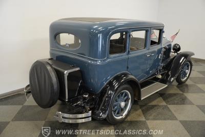 1929 Pontiac Sedan