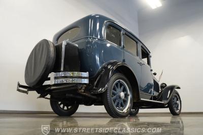 1929 Pontiac Sedan