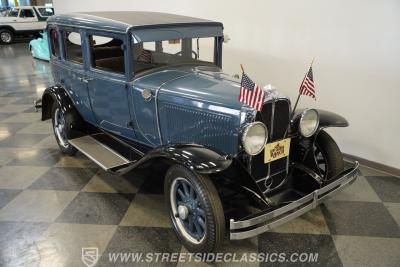 1929 Pontiac Sedan