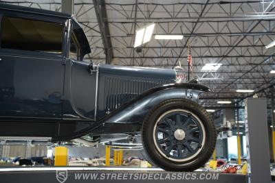 1929 Pontiac Sedan