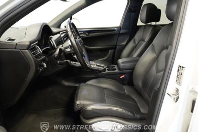 2019 Porsche Macan AWD