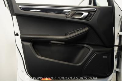 2019 Porsche Macan AWD