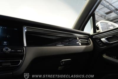 2019 Porsche Macan AWD