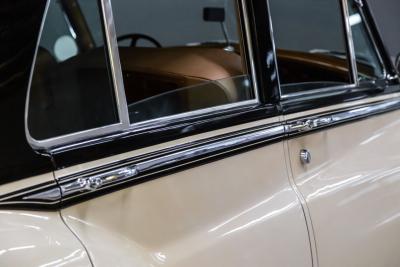 1961 Rolls - Royce Silver Cloud