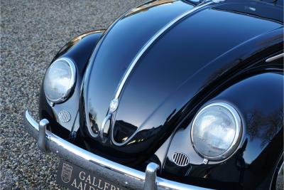 1955 Volkswagen Beetle Oval-Window &ldquo;Restored to its original purity&rdquo;