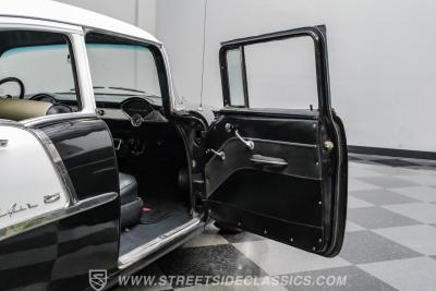1955 Chevrolet 210 4 Door Sedan Restomod