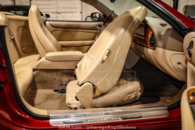 2000 Jaguar XK-Series