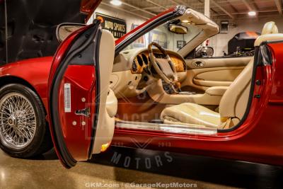 2000 Jaguar XK-Series