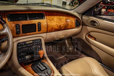 2000 Jaguar XK-Series