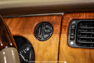 2000 Jaguar XK-Series