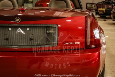 2005 Cadillac XLR
