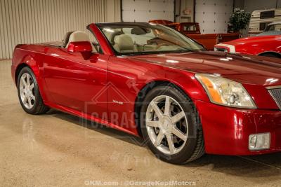 2005 Cadillac XLR