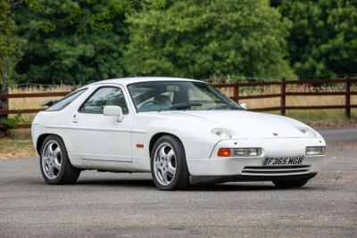 1989 Porsche 928 S4
