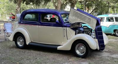 1935 Ford 48