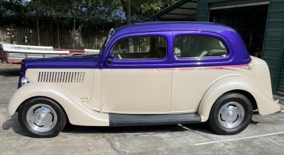 1935 Ford 48