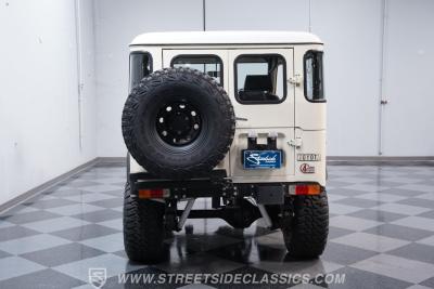 1978 Toyota Land Cruiser FJ40 Restomod