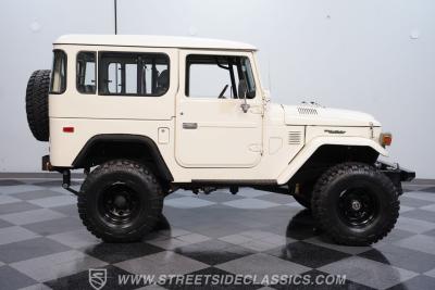 1978 Toyota Land Cruiser FJ40 Restomod