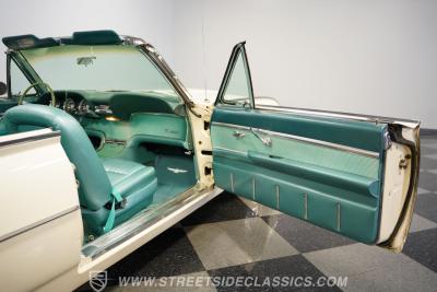1962 Ford Thunderbird Convertible