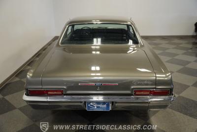 1966 Chevrolet Biscayne 502 Restomod