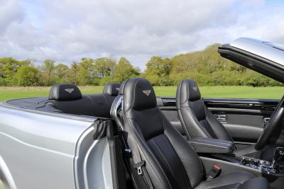 2006 Bentley AZURE