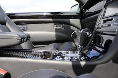 2006 Bentley AZURE