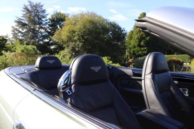 2006 Bentley AZURE