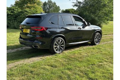 2024 BMW X5 M50i V8