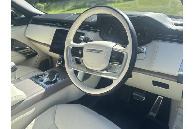2022 Land Rover Range Rover D350 MHEV First Edition