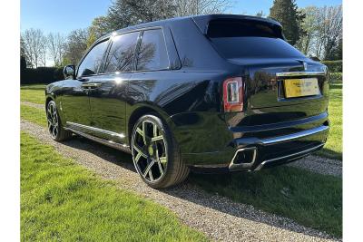 2022 Rolls - Royce Cullinan V12