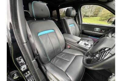 2022 Rolls - Royce Cullinan V12