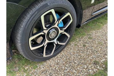 2022 Rolls - Royce Cullinan V12