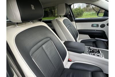 Rolls - Royce Ghost EWB V12