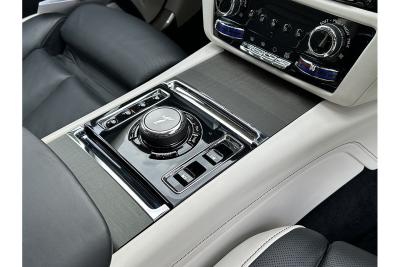 Rolls - Royce Ghost EWB V12
