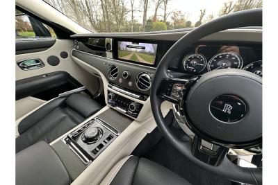 Rolls - Royce Ghost EWB V12