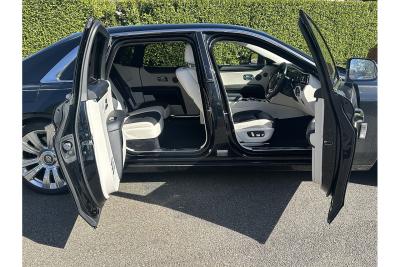 Rolls - Royce Ghost EWB V12