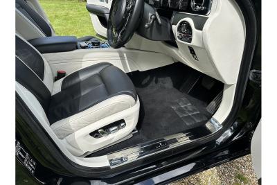Rolls - Royce Ghost EWB V12