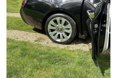Rolls - Royce Ghost EWB V12