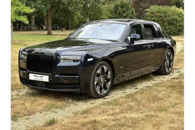 Rolls - Royce Phantom V12