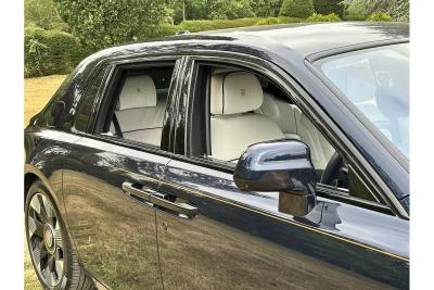 Rolls - Royce Phantom V12