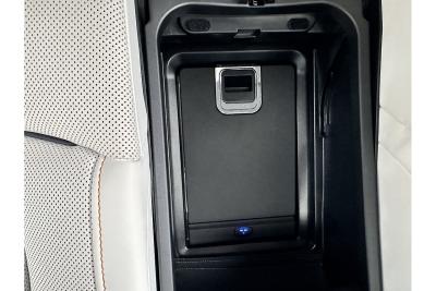 Rolls - Royce Phantom V12