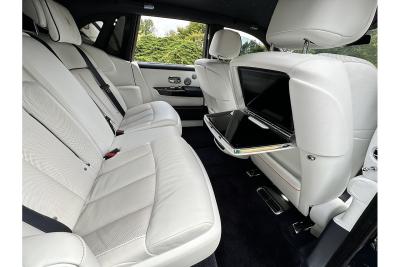 Rolls - Royce Phantom V12