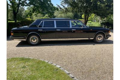 Rolls - Royce Silver Spirit 6 Door stretch limo