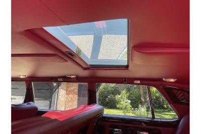 Rolls - Royce Silver Spirit 6 Door stretch limo